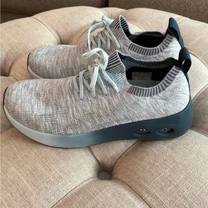 🦋CHEROKEE INFINITY BOLT NURSING/ ATHLETIC SHOES🦋